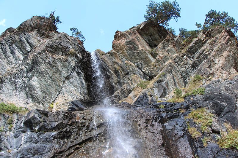 Баритовый водопад